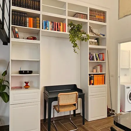 Stylish Duplex In The Heart Of Milan - Navigli Bocconi Appartement Buitenkant foto